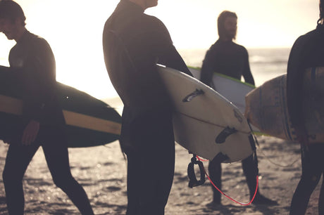 Descubre cómo elegir tus escarpines de surf