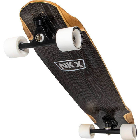 Longboard in discesa NKX Risk